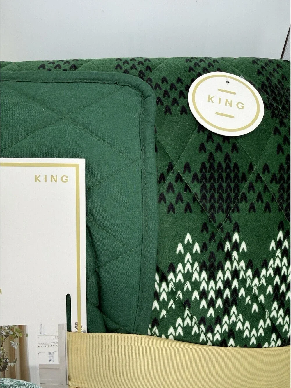 Lenox 3-Piece Green Polyester Quilt Holiday Pattern Quilt Set, King Green
